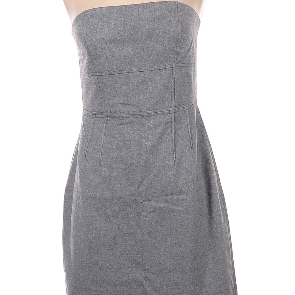 Banana republic sheath strapless dress. Built in bra.